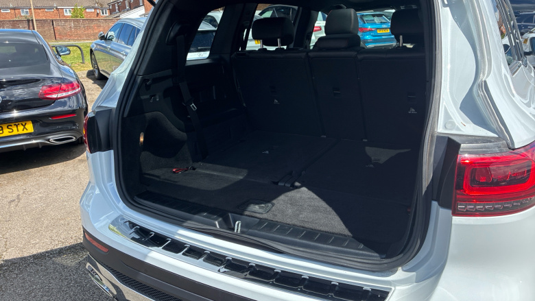 Mercedes-Benz GLB 200 AMG Line Premium Plus 5dr 7G-Tronic Petrol Estate
